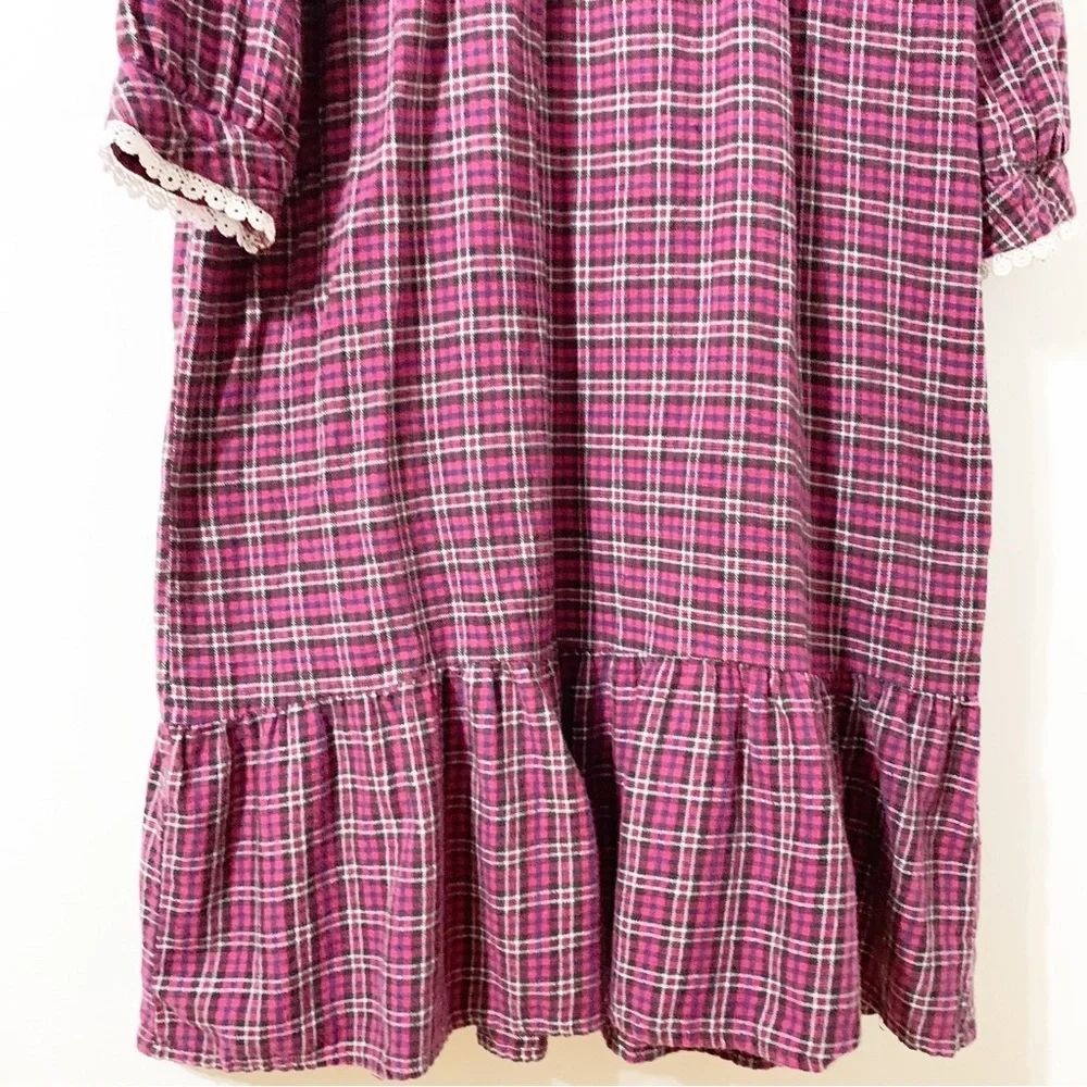Vintage Castle Harbor Cotton Plaid Flannel Nightgown Ruffle Hem Lace Detail🔴⚫️
